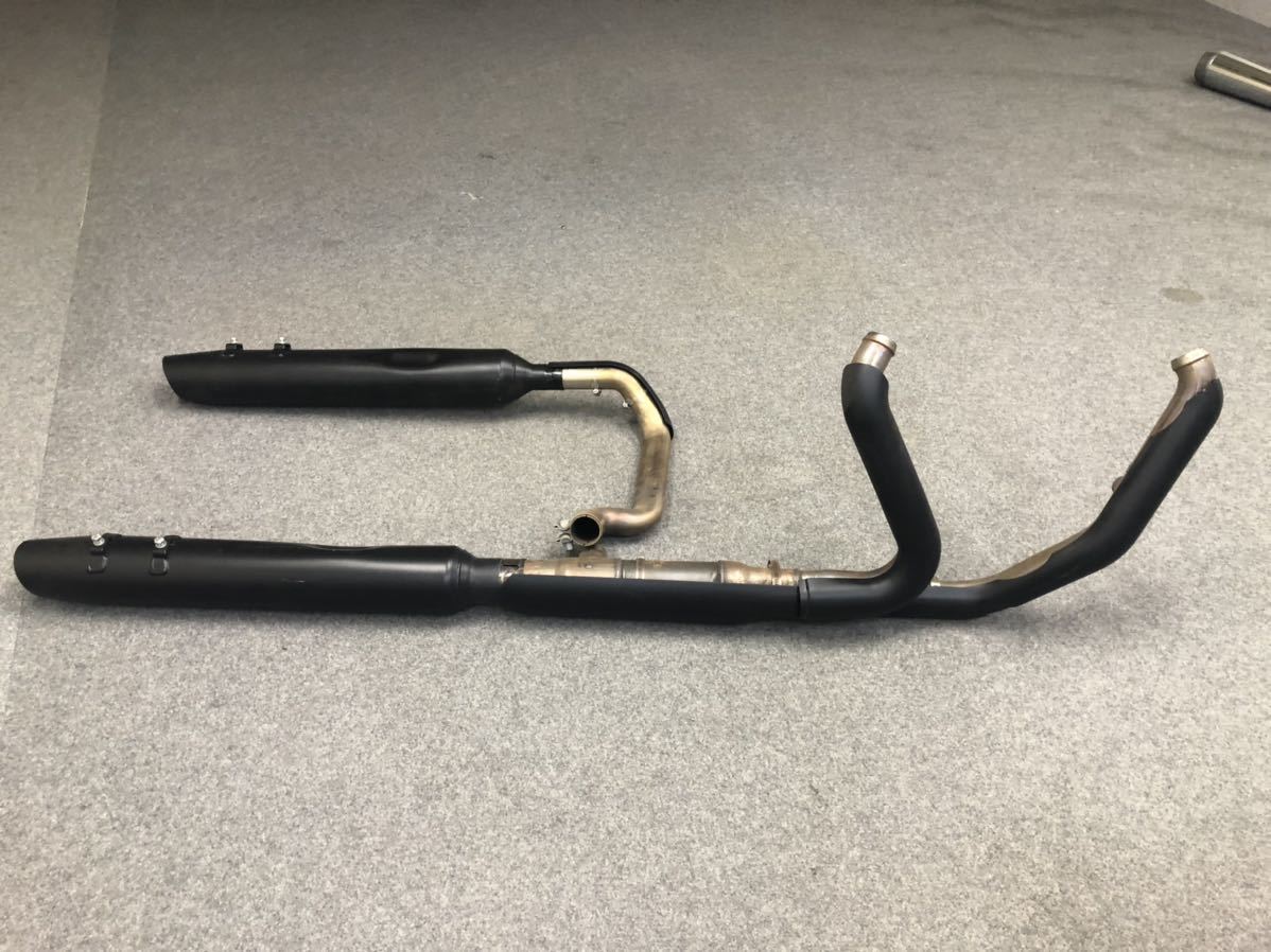 ＦＬＴＲＸＳ　ロードグライド　2019年　ハーレー　純正マフラー　ツーリングモデル　ミルウォーキーエイト　64900769