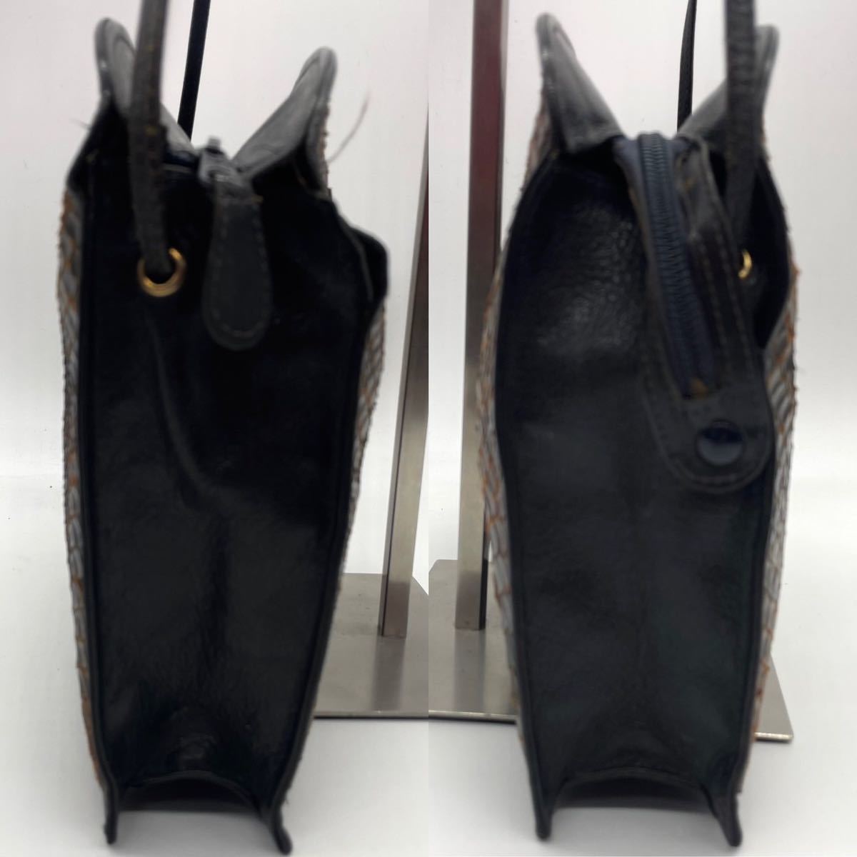 1円《希少品》FENDI フェンディ パイソン ショルダーバッグ サコッシュ 