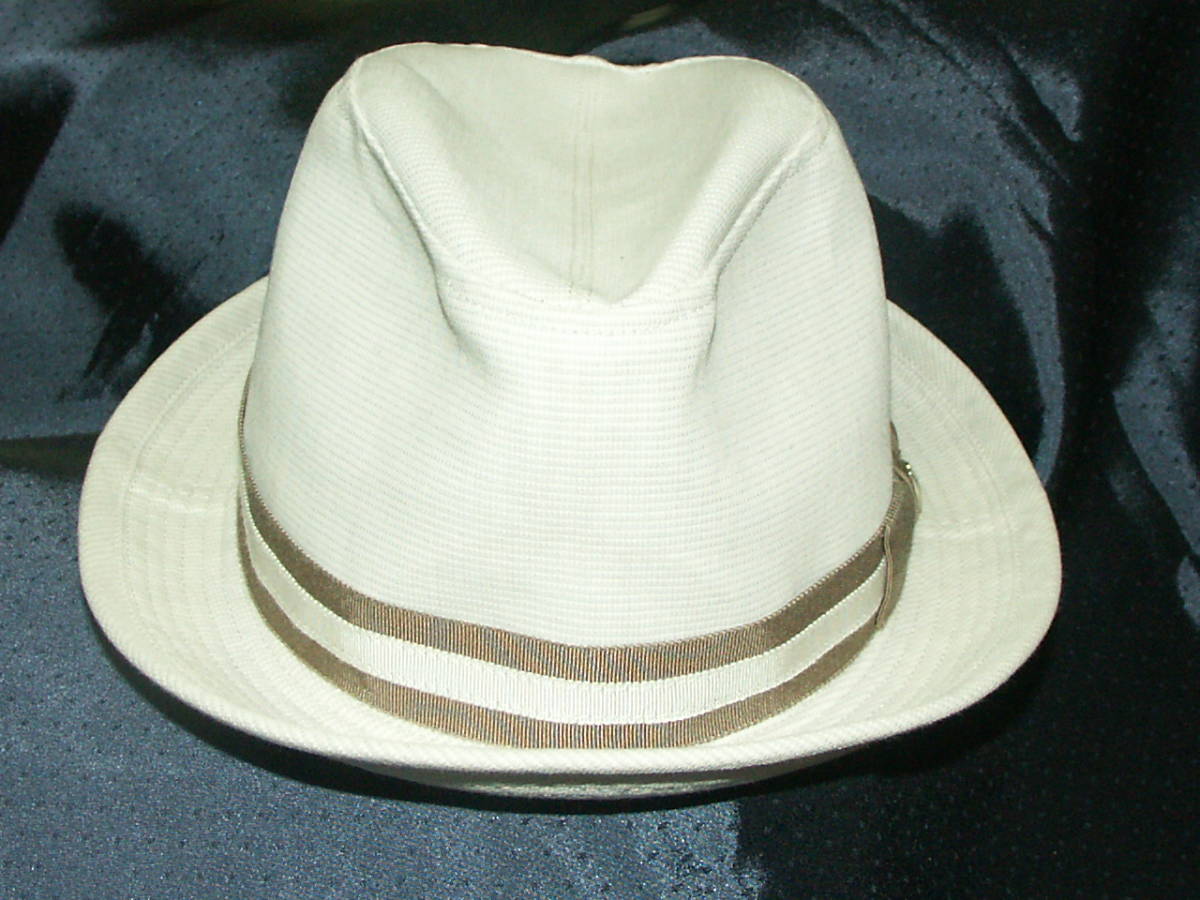 HT1QLM0205☆新品 英国王室御用達ブランド　 DAKS ダックス【М】サイズ調節可　日本製　麻混 ハット ソフト帽 DAKS ダックス 超美品英国王室御用達ブランドDAKS日本製ハウスチェックパイピングハンチング 紳士服に革命起こし130周年｜THE 英王室愛用のダックス 清涼