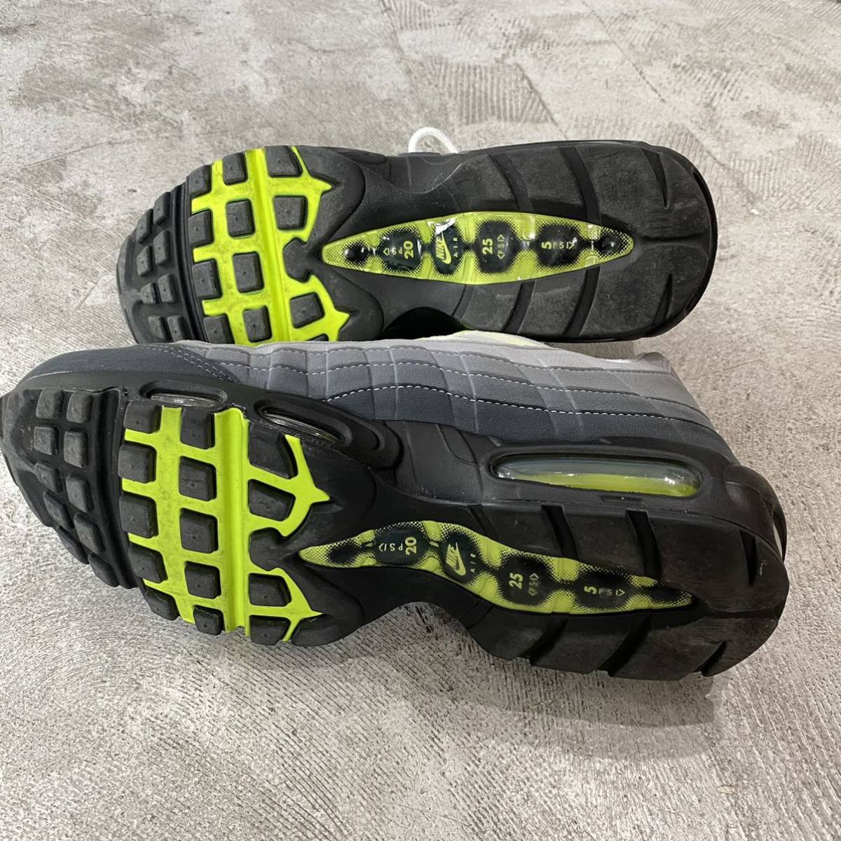 2020 美品 NIKE AIR MAX 95 OG Neon Yellow CT1689-001 復刻 ナイキ 