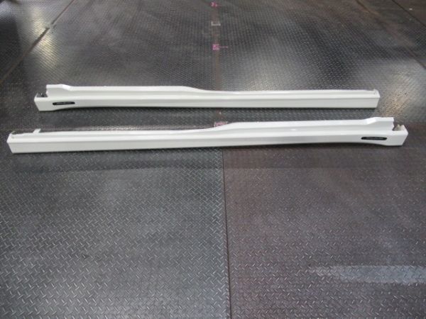 全国無料，新作 26909 RG1 ステップワゴン 前期 Modulo モデューロ サイドスポイラー サイドステップ 左右セット 白色 NH624P 傷/タッチペン有(サイド)｜売買されたオークション情報、yahooの商品情報をアーカイブ ホンダ用