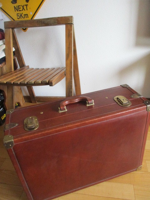 □本革 トランクケース 鍵付き レザー 旅行鞄 真鍮金具 収納