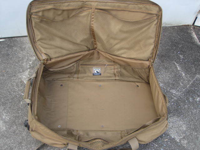 米軍放出品　SOC シーバック　② 米軍放出品 米海兵隊 S.O.C. トランク シーバック コヨーテブラウン