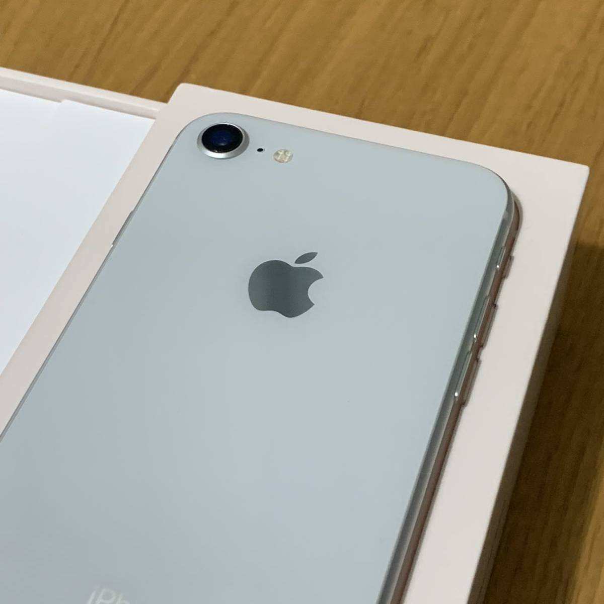 256GB SIMフリー 0 16.7.7 シルバー（国内版SIMフリー）iOS 価格比較
