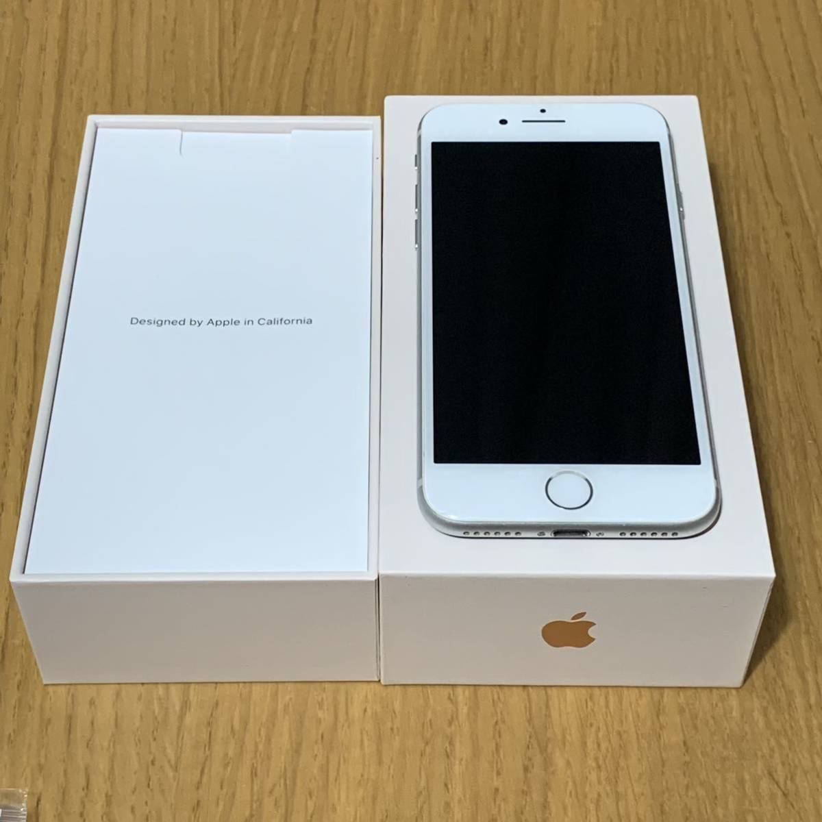 256GB SIMフリー 0 16.7.7 シルバー（国内版SIMフリー）iOS 価格比較