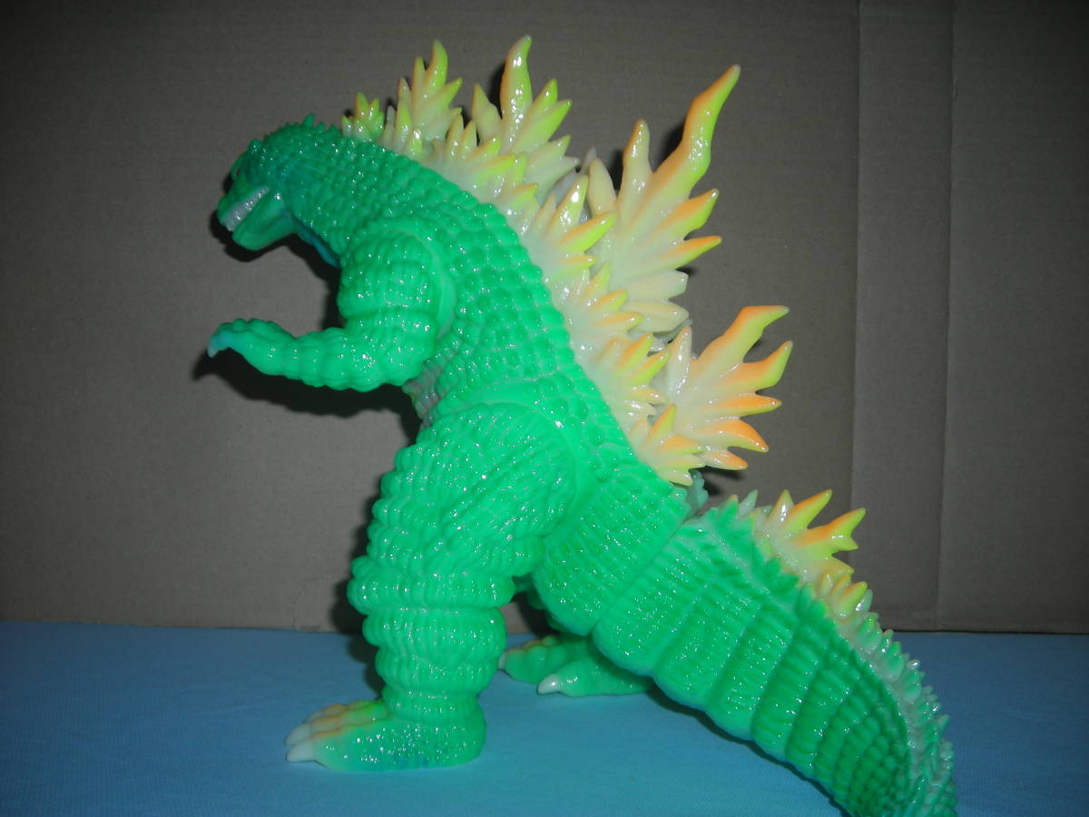 即日発送GVW ゴジラ (『ゴジラ2000 ミレニアム』版) 4期 GVW ゴジラ