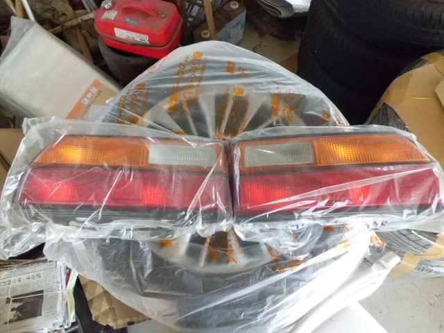 日産 フェアレディZ S130Z テールランプ 新品未使用箱付き(テール