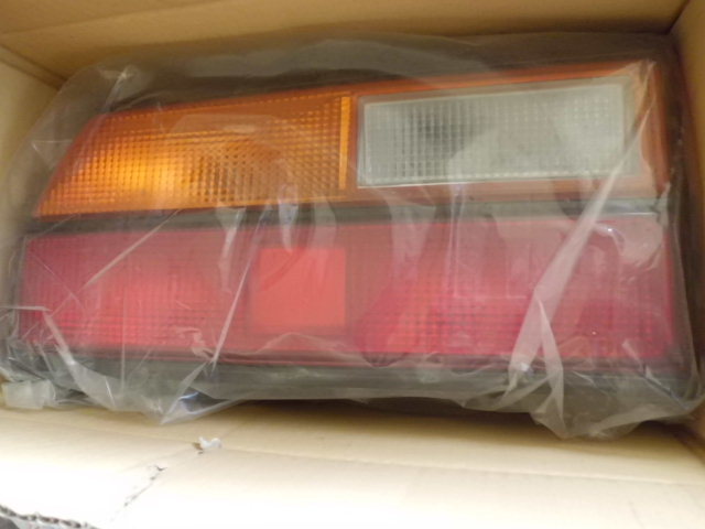日産 フェアレディZ S130Z テールランプ 新品未使用箱付き 日産用