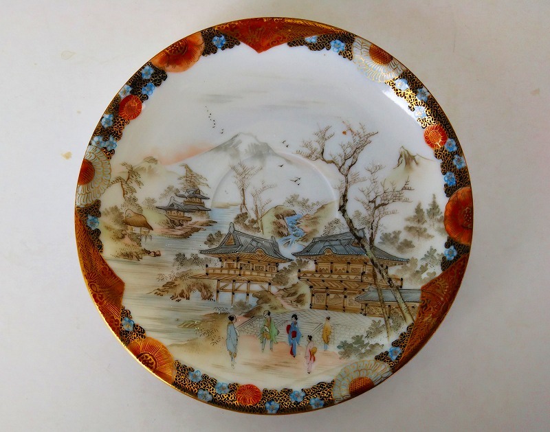 明治期　横浜焼　井村彦次郎　スズメ　皿　骨董　里帰り　輸出品 横浜焼 井村彦次郎 製 色絵楼閣水辺図ソーサー絵変わり三枚 明治(陶磁
