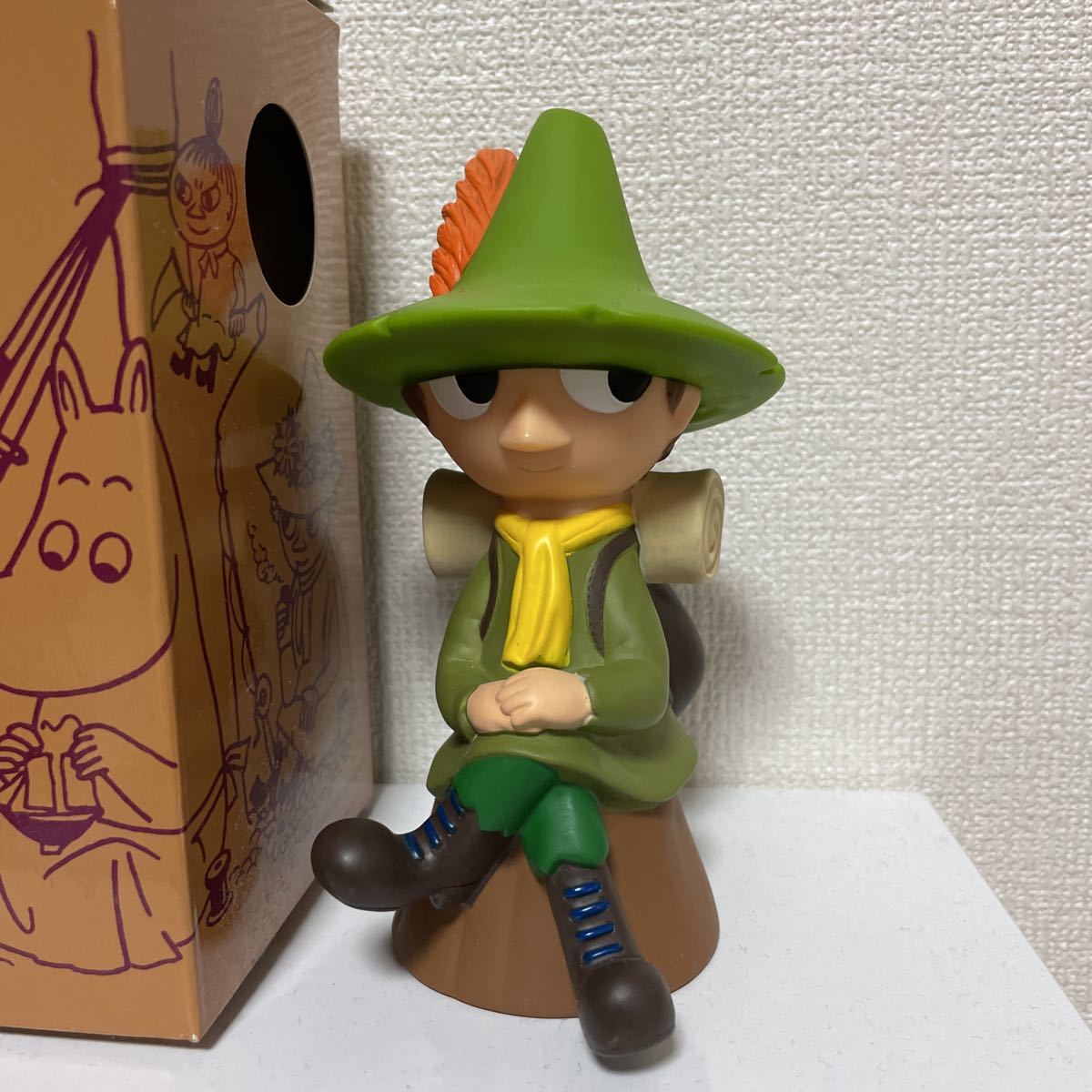 ムーミンキャラクター ソフビ貯金箱 スナフキン 本体高さ約14 5cm 貯金箱 売買されたオークション情報 Yahooの商品情報をアーカイブ公開 オークファン Aucfan Com