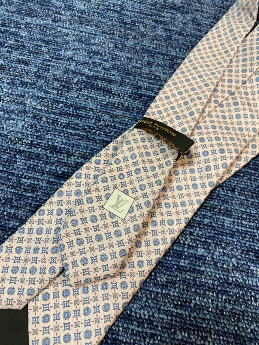 ルイヴィトン ロゴグラム柄 Lv イタリア製 シルク100 ストライプ ネクタイ ピンク メンズ モノグラム 送料無料 激安 超特価 モノグラム
