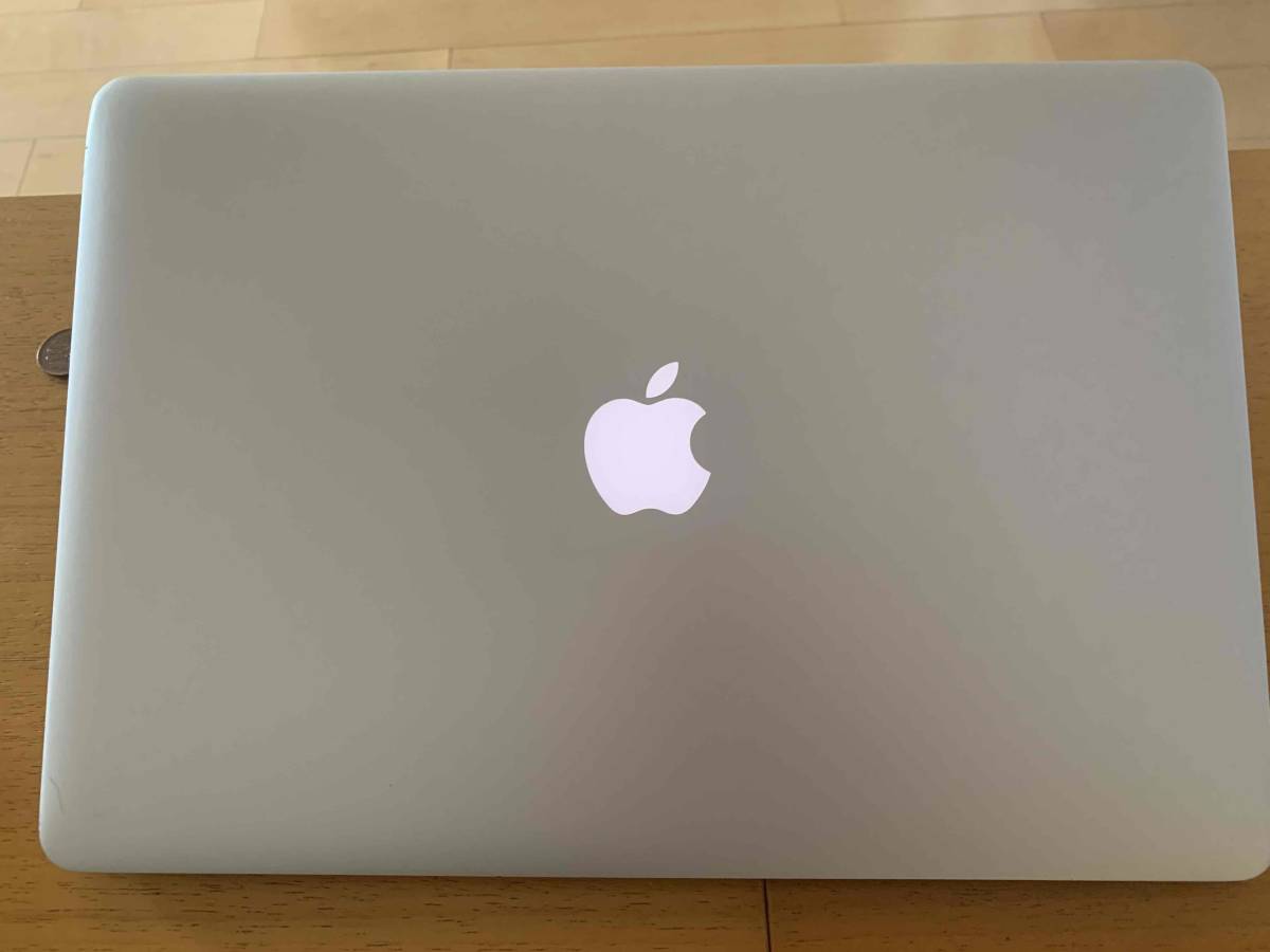 ジャンク】MacBook Pro 15インチ 2014辺り 8GB SSD多分256 or 512 Pro