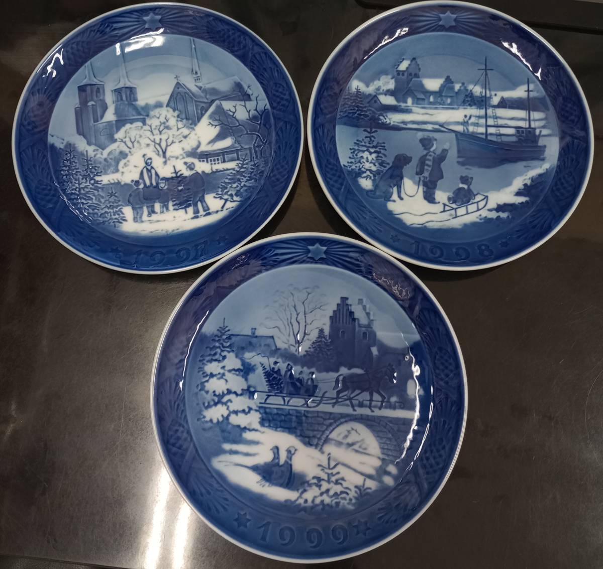 ROYAL COPENHAGEN ロイヤルコペンハーゲン イヤープレート 飾り皿 1997 