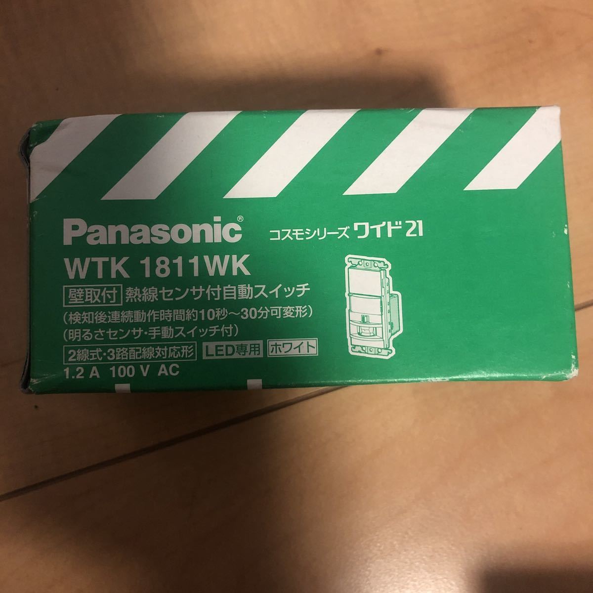 Panasonic WTA1811WK | 人感センサー 人感センサー付きスイッチ
