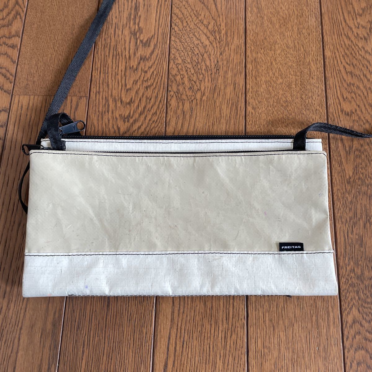FREITAG F271 MASIKURA マットベージュ×クリーム クラッチバッグ