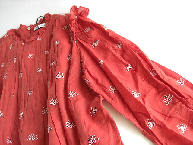 ザラzara フリルコットン刺繍ワンピース L 175 96 オレンジ 白 花柄 フラワー チュニック 送料198円 ワンピース 売買されたオークション情報 Yahooの商品情報をアーカイブ公開 オークファン Aucfan Com
