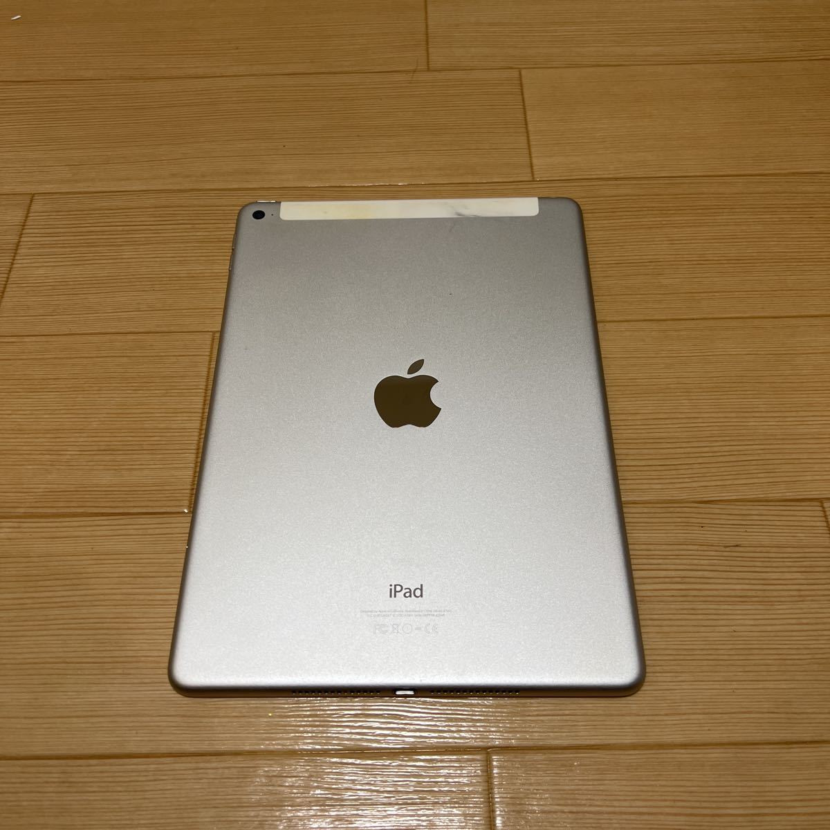 iPad Air 2 Wi-Fi Cellular 16GB シルバードコモ Apple iPad Air