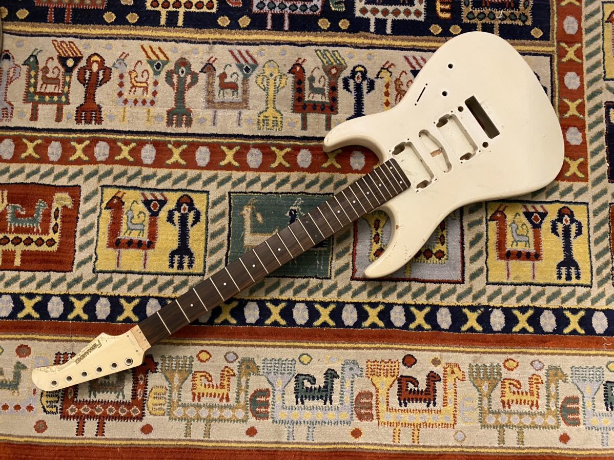 フェルナンデス ネック、ボディー ジャンク ジャンク品 Fernandes FST 抜け殻 エレキギター フェルナンデス