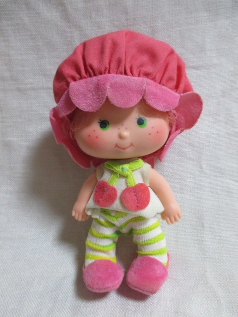 Strawberry Shortcake ストロベリー ショートケーキ Cherry Cuddler チェリーカドラー ビンテージドール 1979年 キャラクタードール 売買されたオークション情報 Yahooの商品情報をアーカイブ公開 オークファン Aucfan Com Strawberry Shortcake ストロベリー ショートケーキ Cherry Cuddler チェリーカドラー ビンテージドール 1979年 キャラクタードール 売買されたオークション情報 Yahooの商品情報をアーカイブ公開 オークファン Aucfan Com