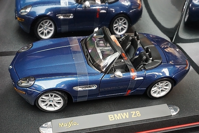 Maisto マイスト 1/18 BMW Z8 ブルー プレミアエディション 36896 BMW