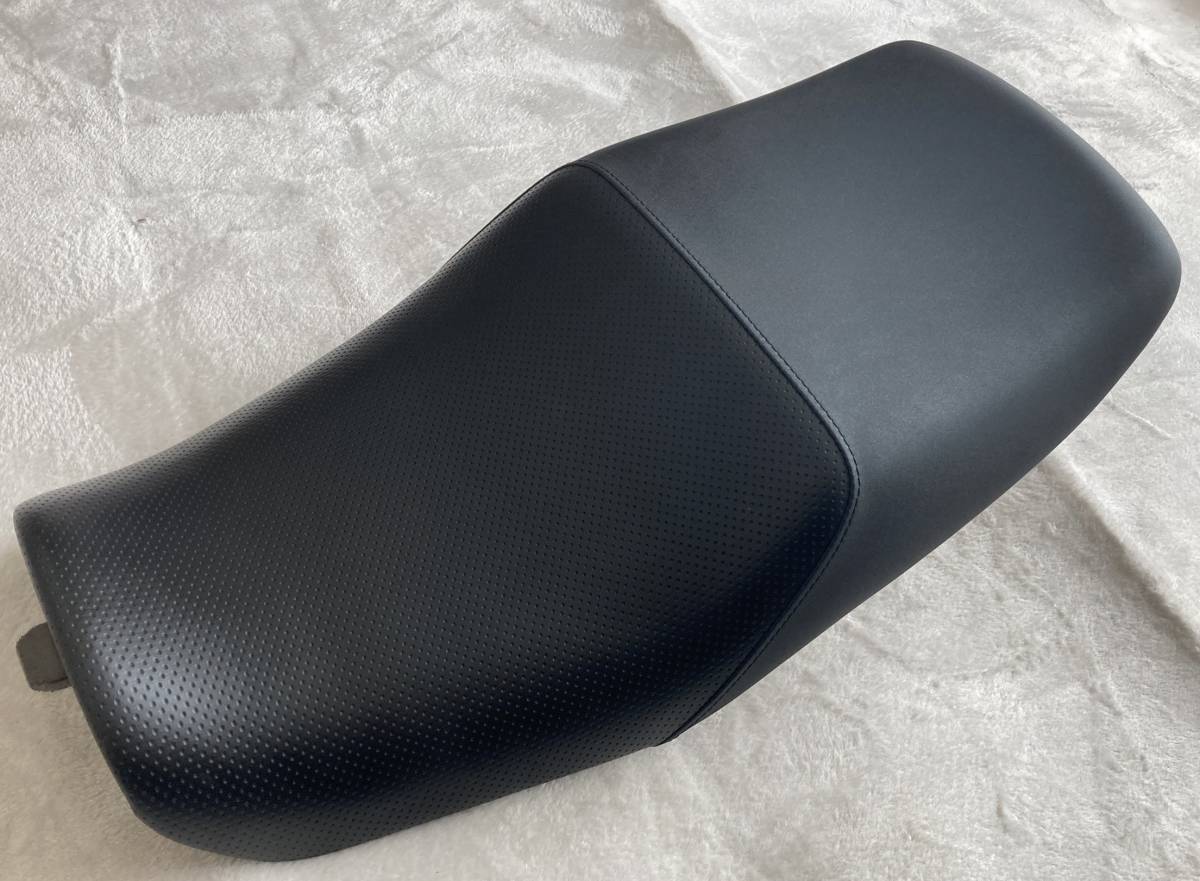 送料無料！極上品！ZRX1200 ダエグ DAEG カスタム ローダウン シート 