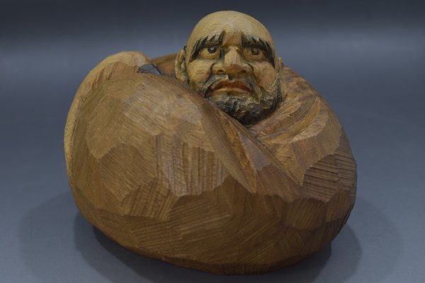 置物 彫刻 伝統工芸品 近藤宏作 木彫 達磨 在銘 共箱 高さ8.5cm だるま 置物 工芸品 彫刻