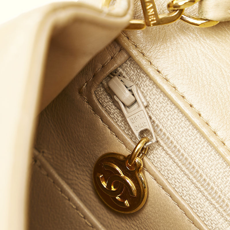 シャネル マトラッセ ヴィンテージ ココマーク ベージュ ラムスキン チェーン ショルダーバッグ レディース CHANEL 中古 シャネル マトラッセ CHANEL 25cm ラウンド 1円〜売り切り☆CHANEL
