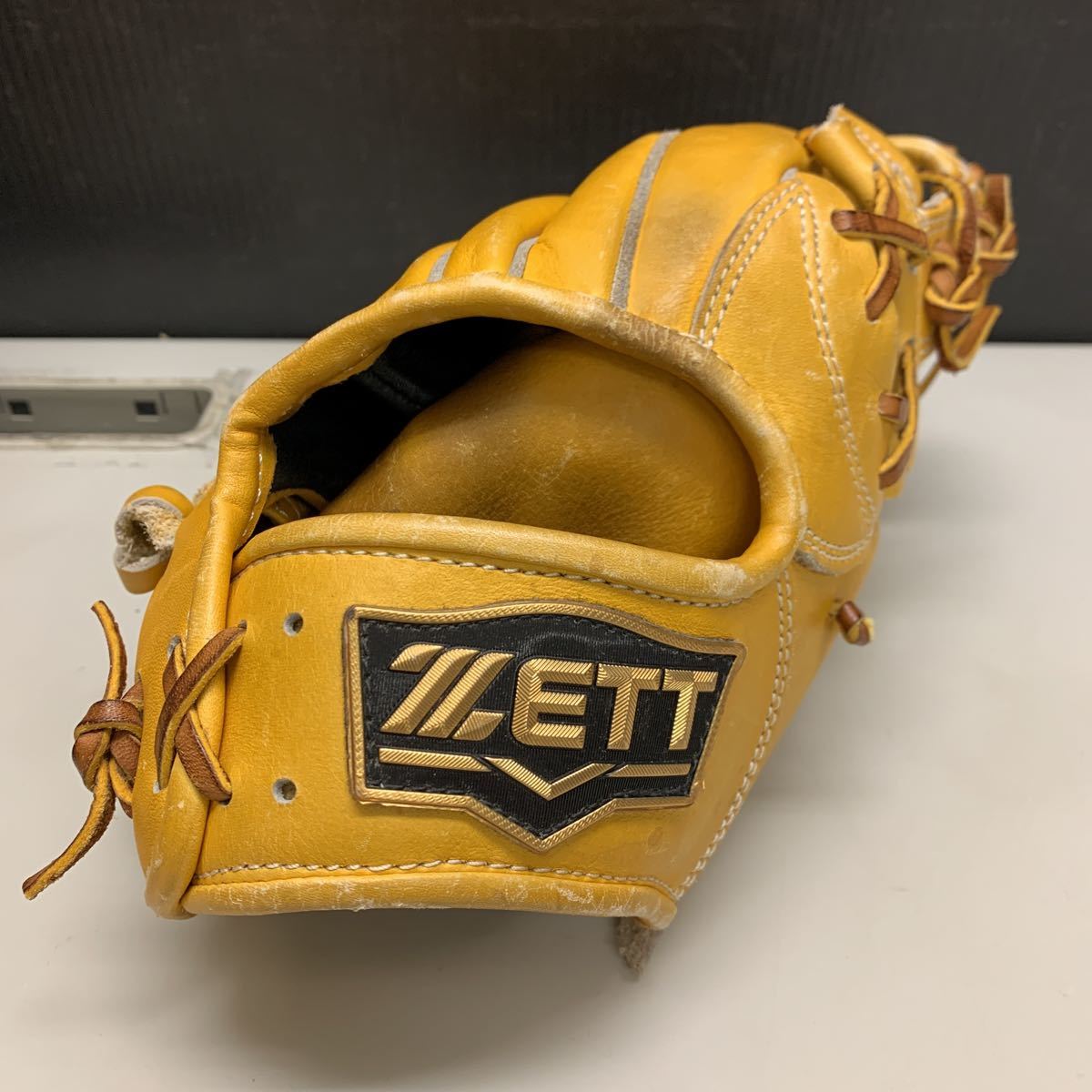 ZETT NEO ゼットNEO STATUS STATUS 軟式グローブ ベージュ⁄ネイビー