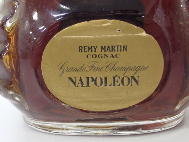 未開栓・古酒】 REMY MARTIN NAPOLEON 700ml 40% レミーマルタン