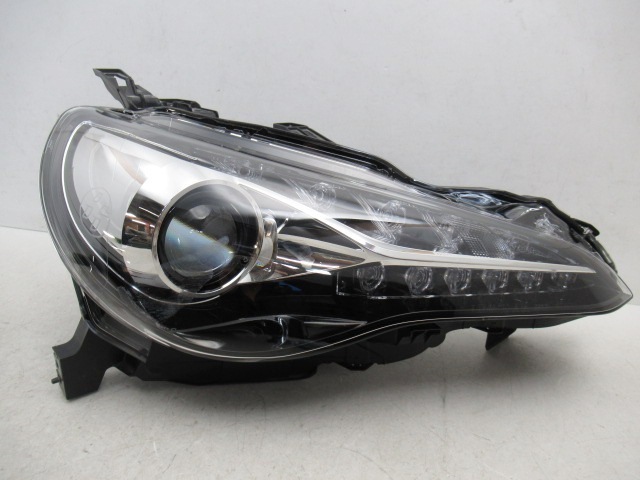 68413C トヨタ 86 ハチロク ZN6 後期 純正 右 ヘッドライト LED 刻印 A5 KOITO 100-60345 