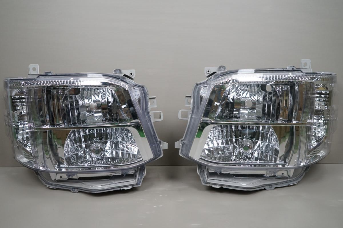 ハイエース 純正ヘッドライト 左右セット HID 3型後期 ハイエース