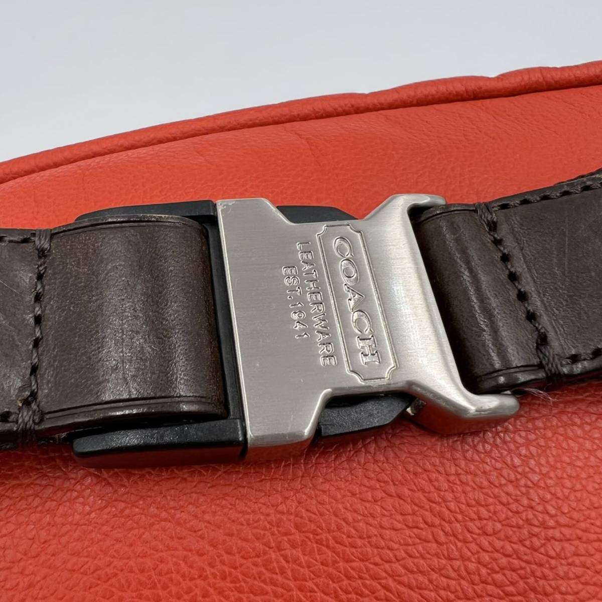 1円 【極美品】 メンズ COACH コーチ トンプソン ボディバッグ 