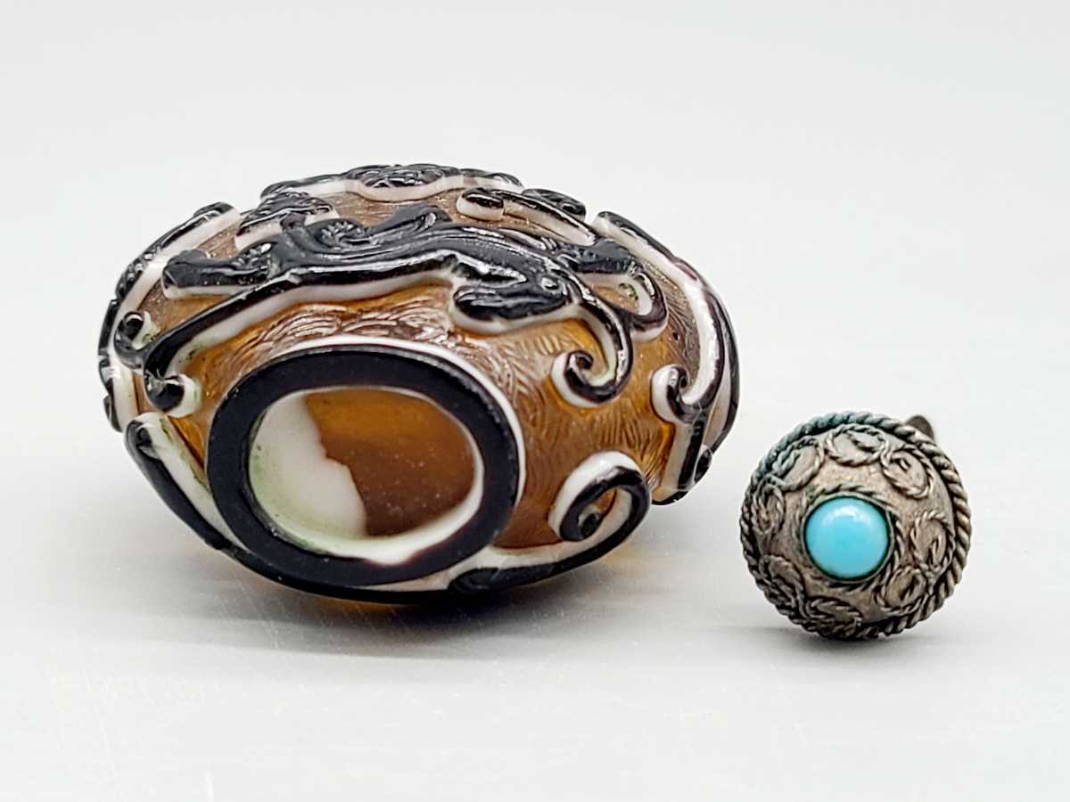 中国　果核彫刻　和尚・翁など　置物　鼻煙壷　5点　C　5025 中国 果核彫刻 和尚・翁など 置物 鼻煙壷 5点 C 5025 - メルカリ