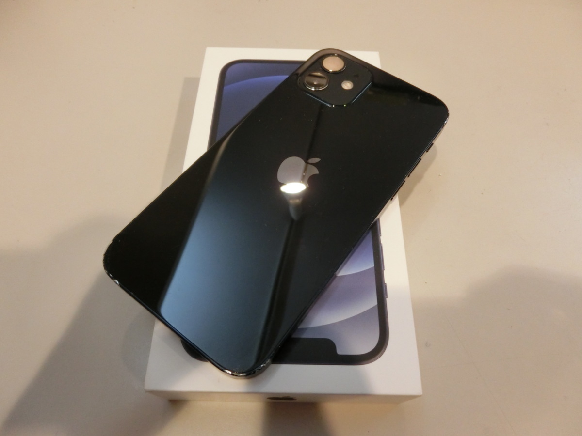 中古品〕 iPhone12 64GB ブラック MGHN3J／A SIMフリー【258】 Apple