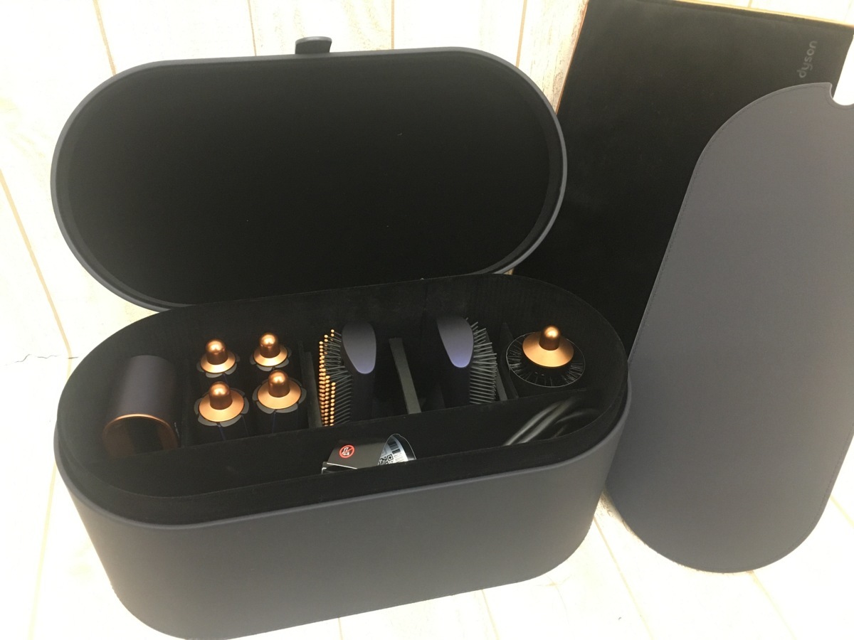 送料全国一律500円 美品 Dyson ダイソン ヘアスタイラー HS01