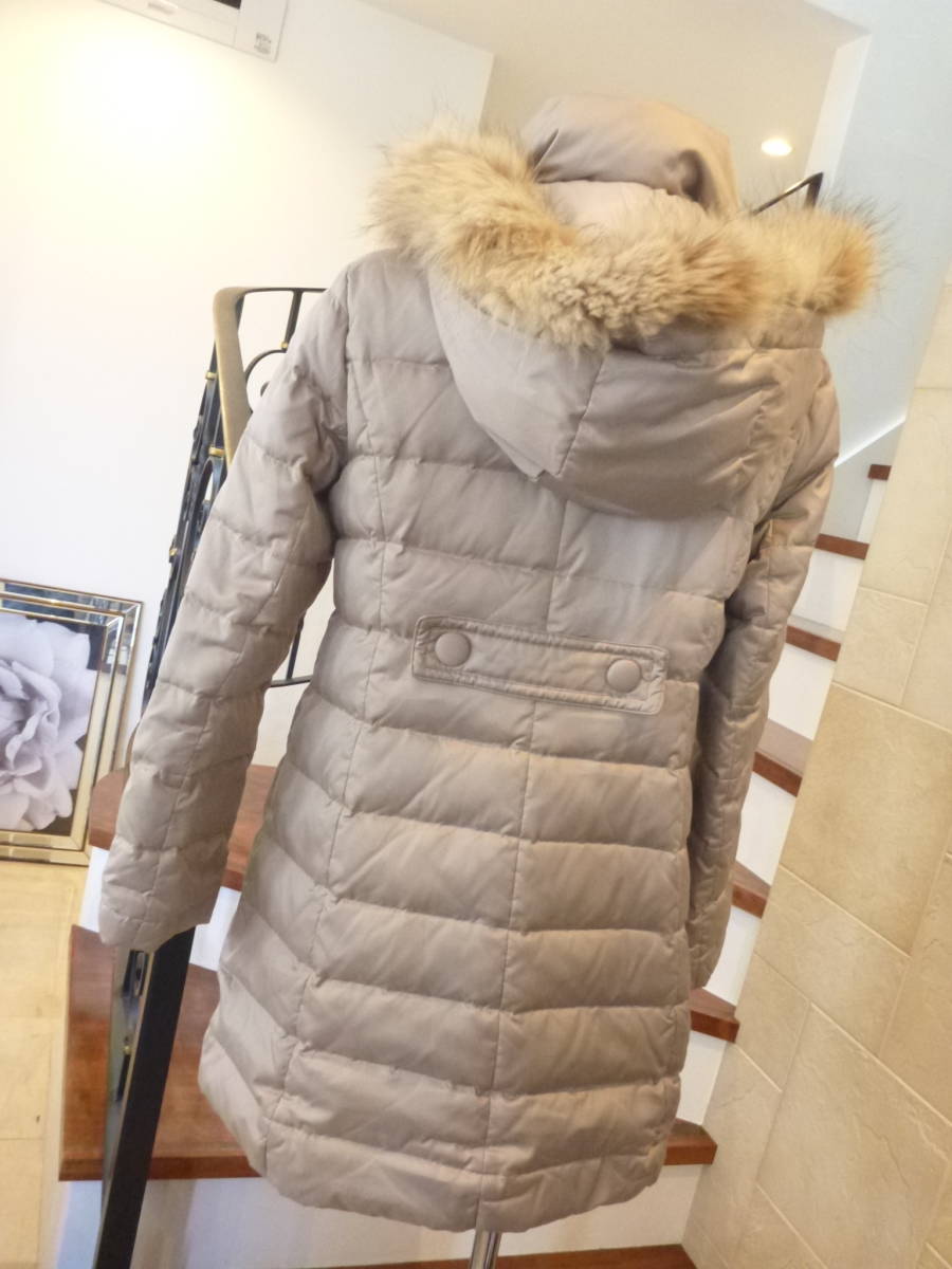 Courreges(クレージュ) ☆グレージュ系 フード取り外し可能 ダウン 