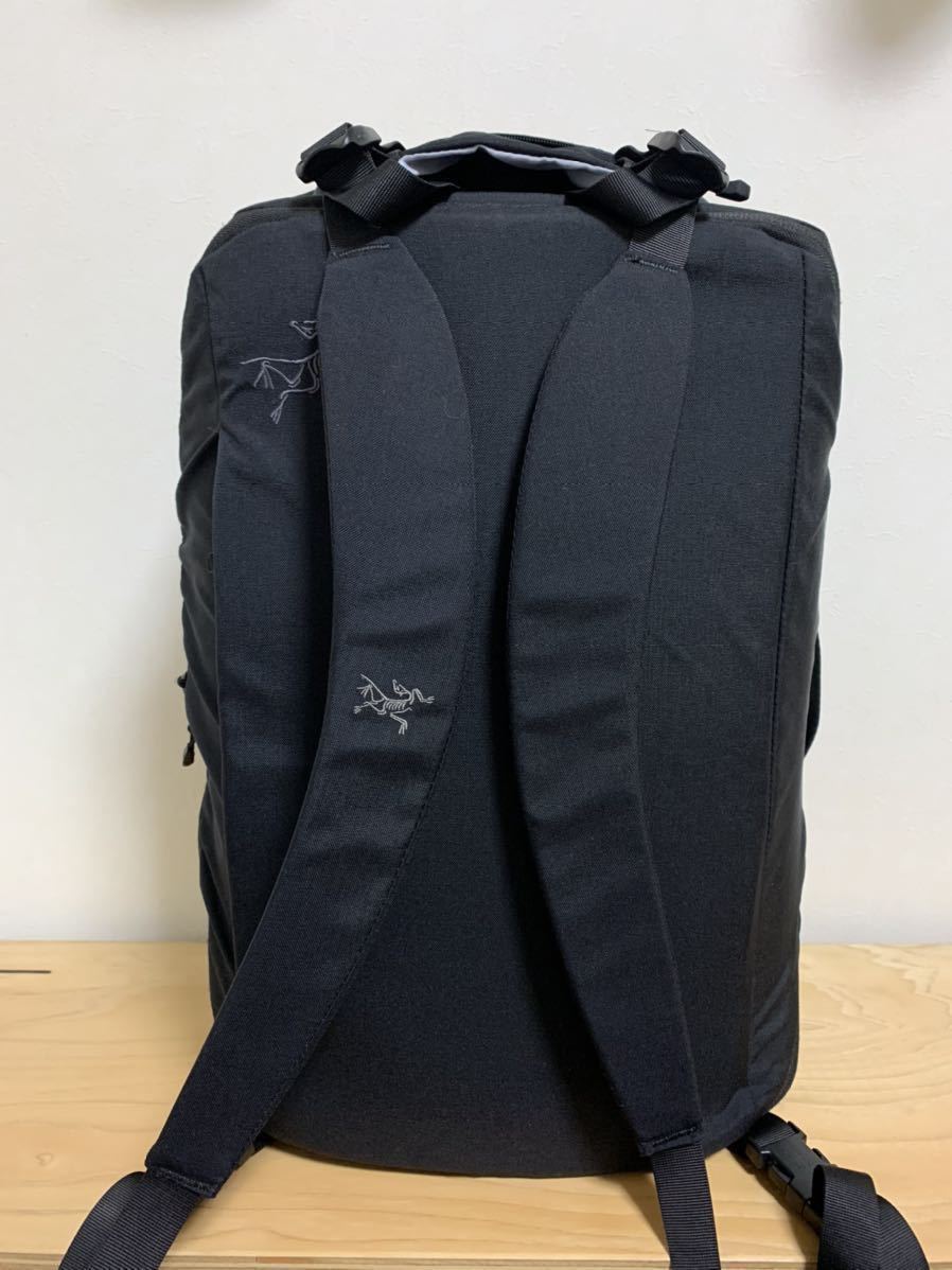HOT，送料無料 アークテリクス コバートケース 40L ブラック スーツケース 旅行カバン バッグ 出張(ボストンバッグ)｜売買されたオークション情報、yahooの商品情報をアーカイブ公開 - オークファン ボストンバッグ