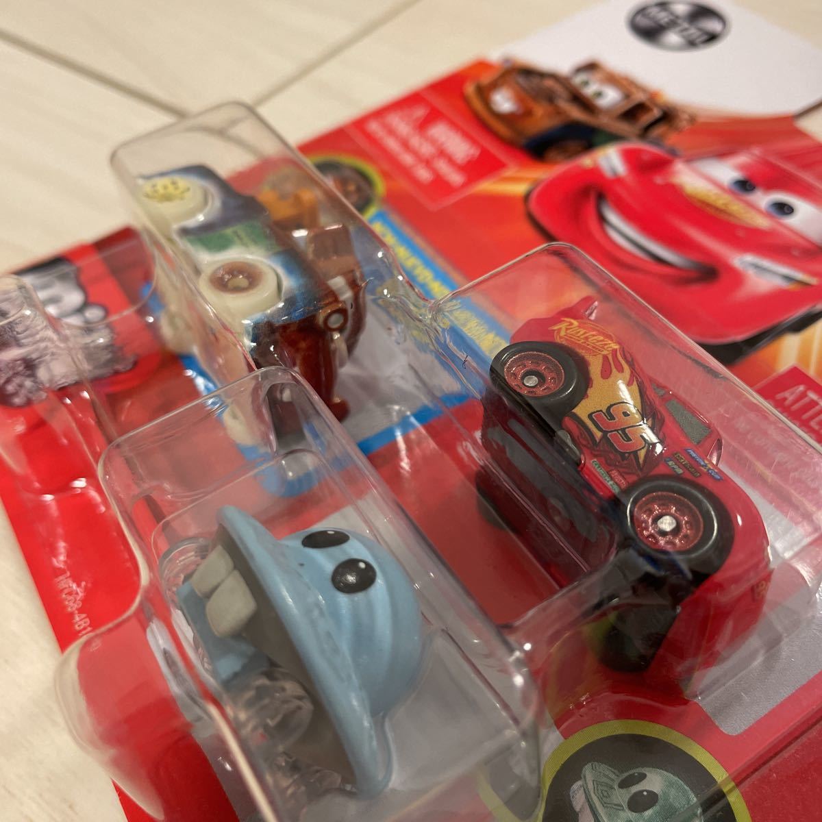 マテル カーズ MINI RACERS UFO メーター メートー UFO マックィーン