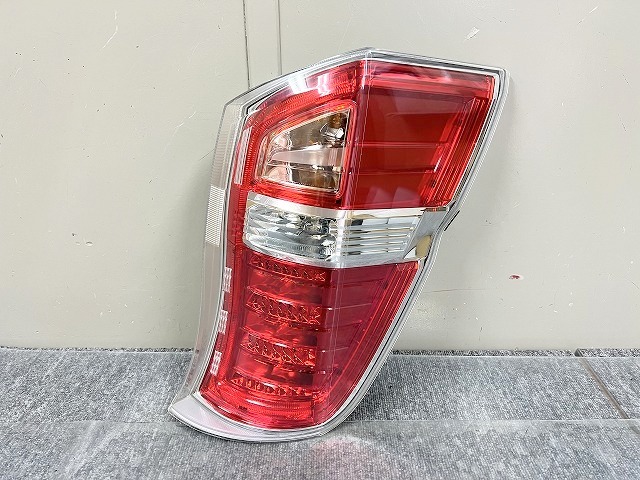 車 ステップワゴン LED テールライト テールランプ STANLEY W0587