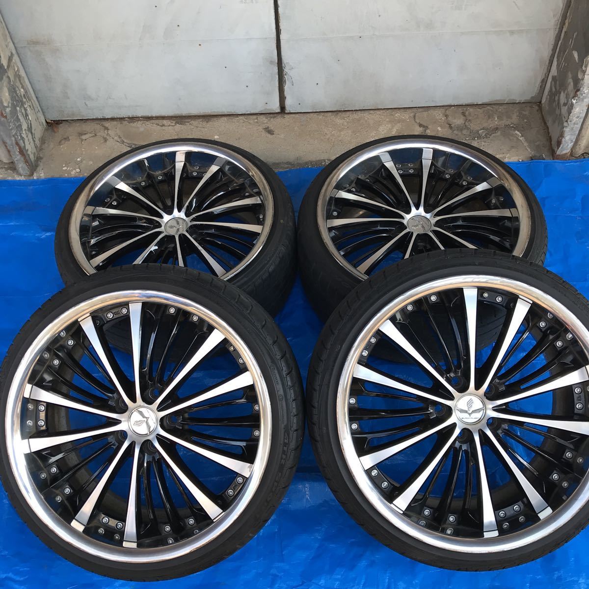 深リムタイヤホイール4本セット20インチ