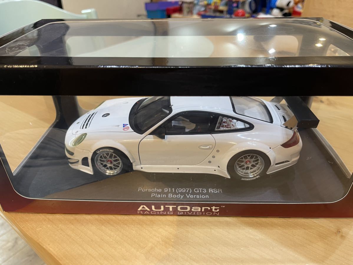 破損 オートアート 1/18 ポルシェ 911 997 GT3 RSR Plain Body