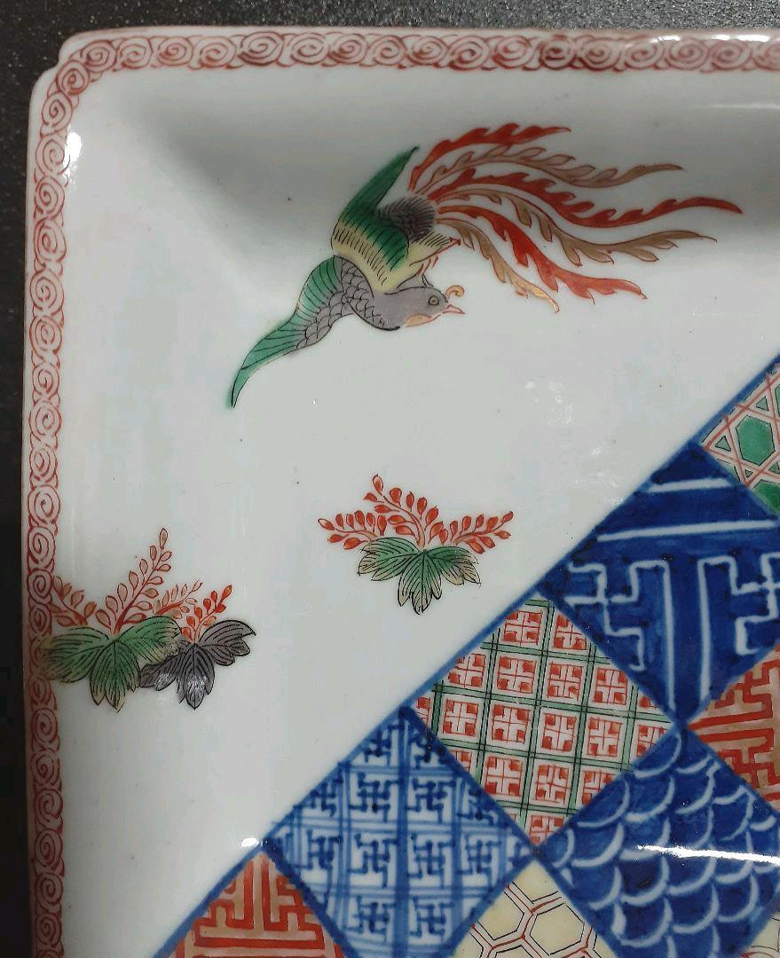 【珠玉逸品❗️】江戸時代　古伊万里　柿右衛門様式　鳳凰に桐　区割り文様　四方深皿 古伊万里 柿右衛門様式 珠玉逸品❗️江戸時代 - 鳳凰に桐 区割り文様