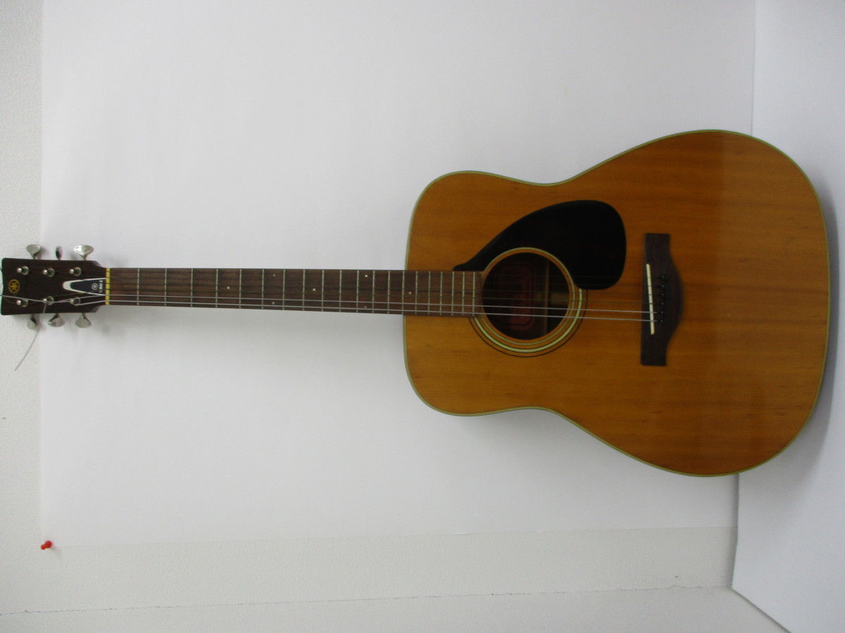 ☆ヤマハ　YAMAHA　ギターFG-180