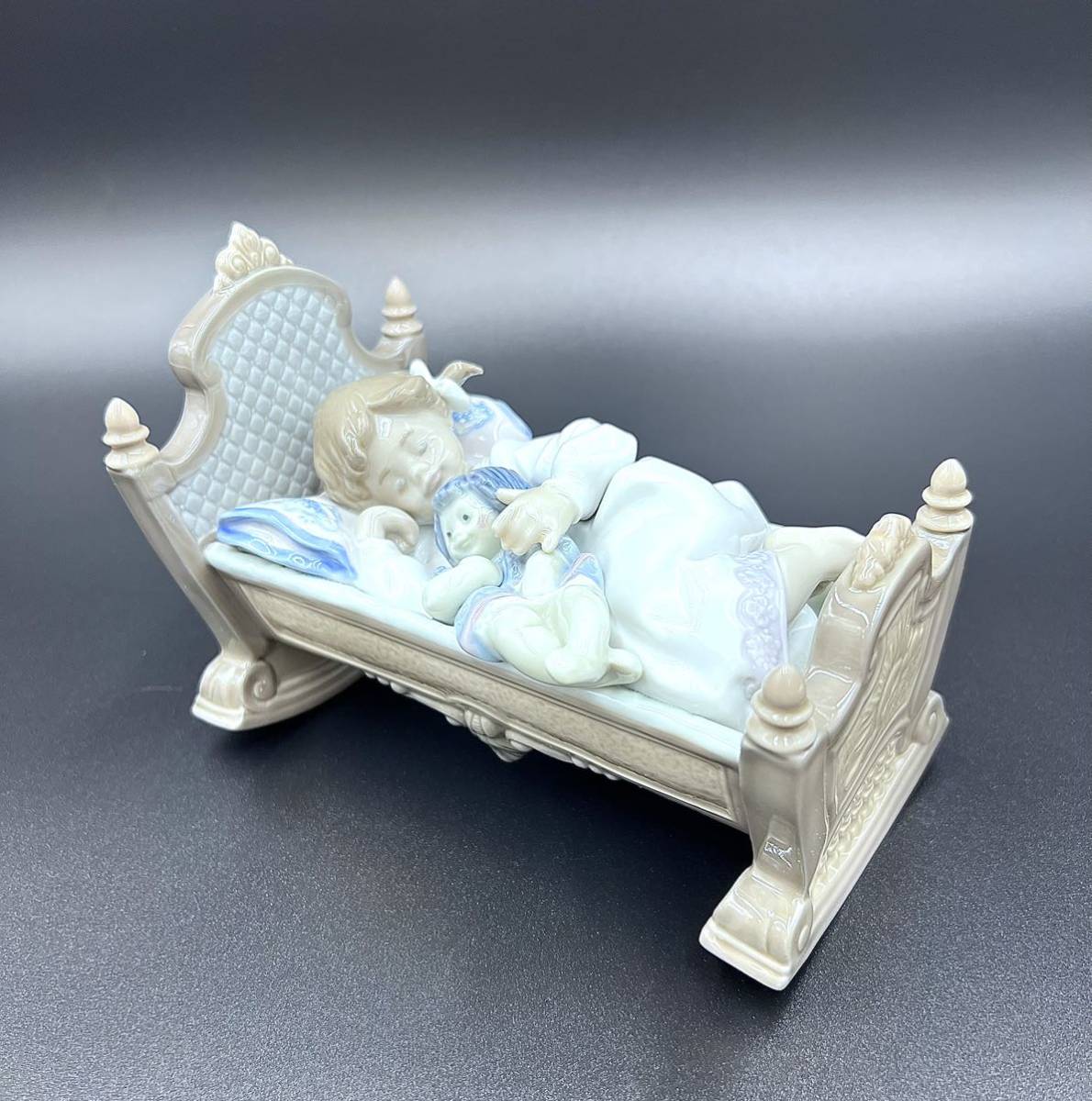 リヤドロ5717お人形さんと添い寝（箱なし） メルカリ LLADRO 鳥