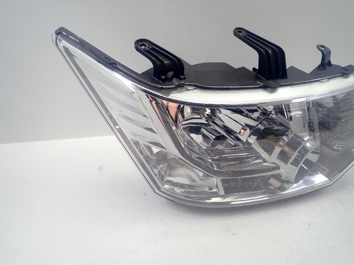 ジャンク品 デリカD：5 CV5W ヘッドライト 右 右側 運転席 キセノン 
