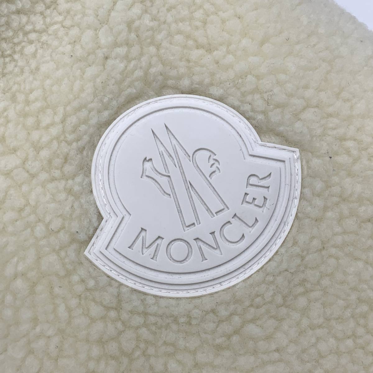 2021AW MONCLER GOUSTAN モンクレール リバーシブル ボア フーデッド 