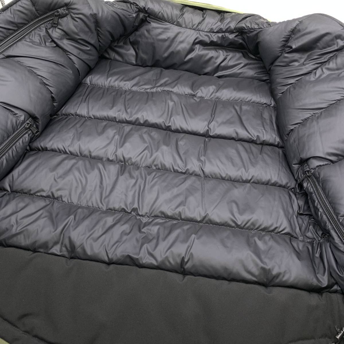 2021AW MONCLER GOUSTAN モンクレール リバーシブル ボア フーデッド 