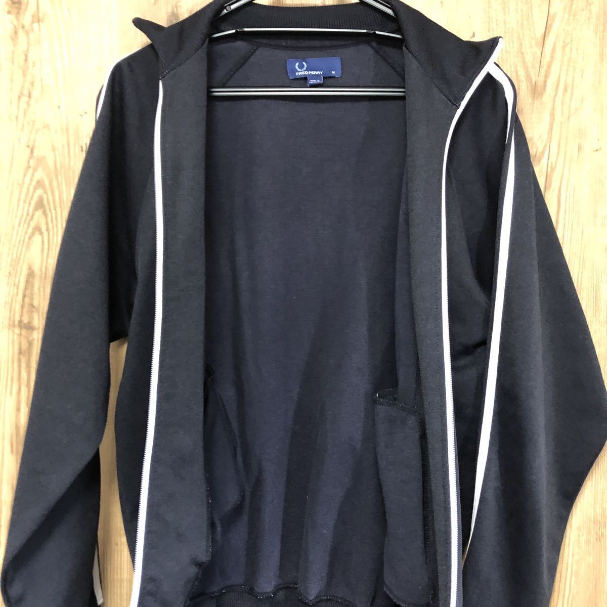 FRED PERRY フレッドペリー トラックジャケット ジャージ ブラック