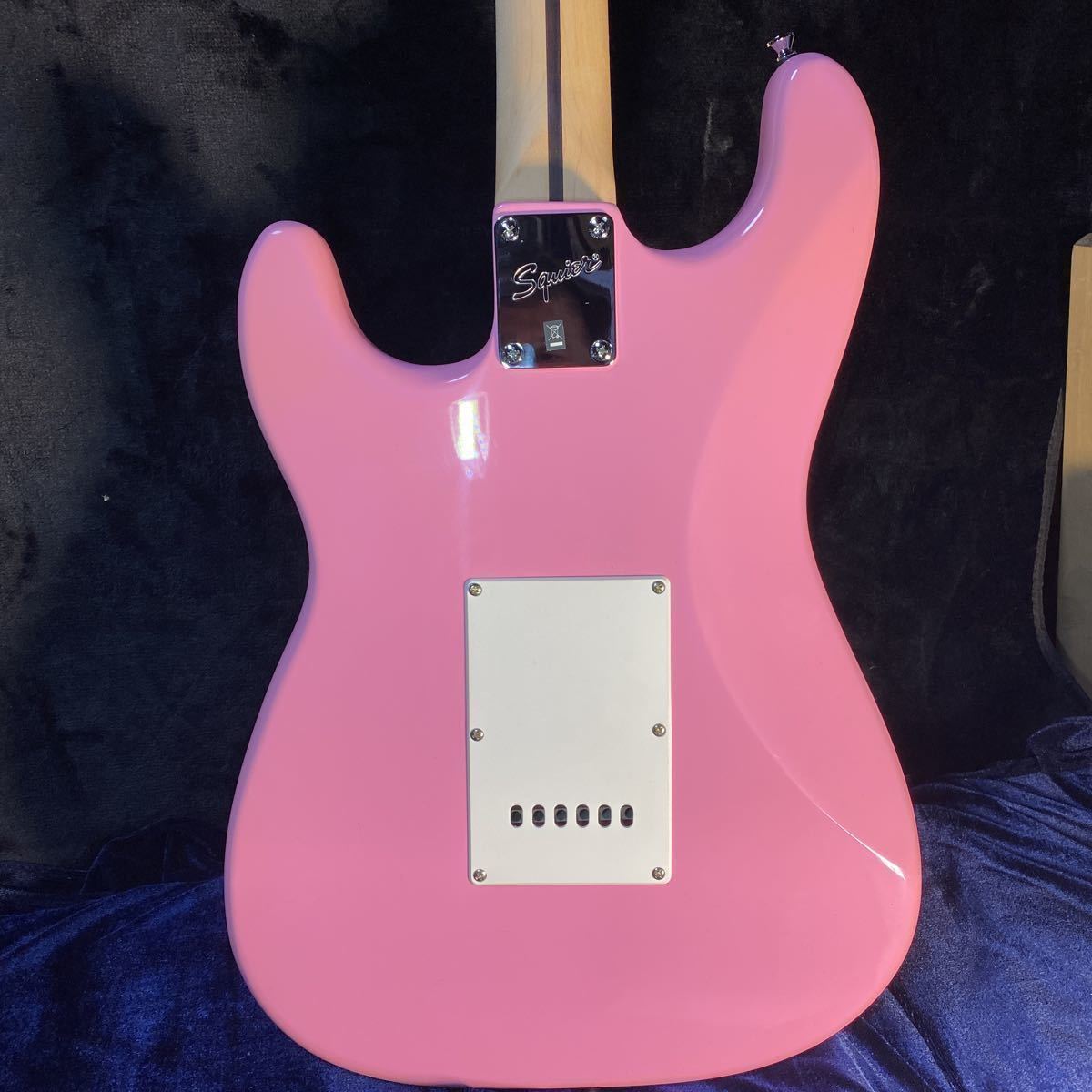 Squier Bullet エレキギター | Stratocaster Mustang® Squier Fender