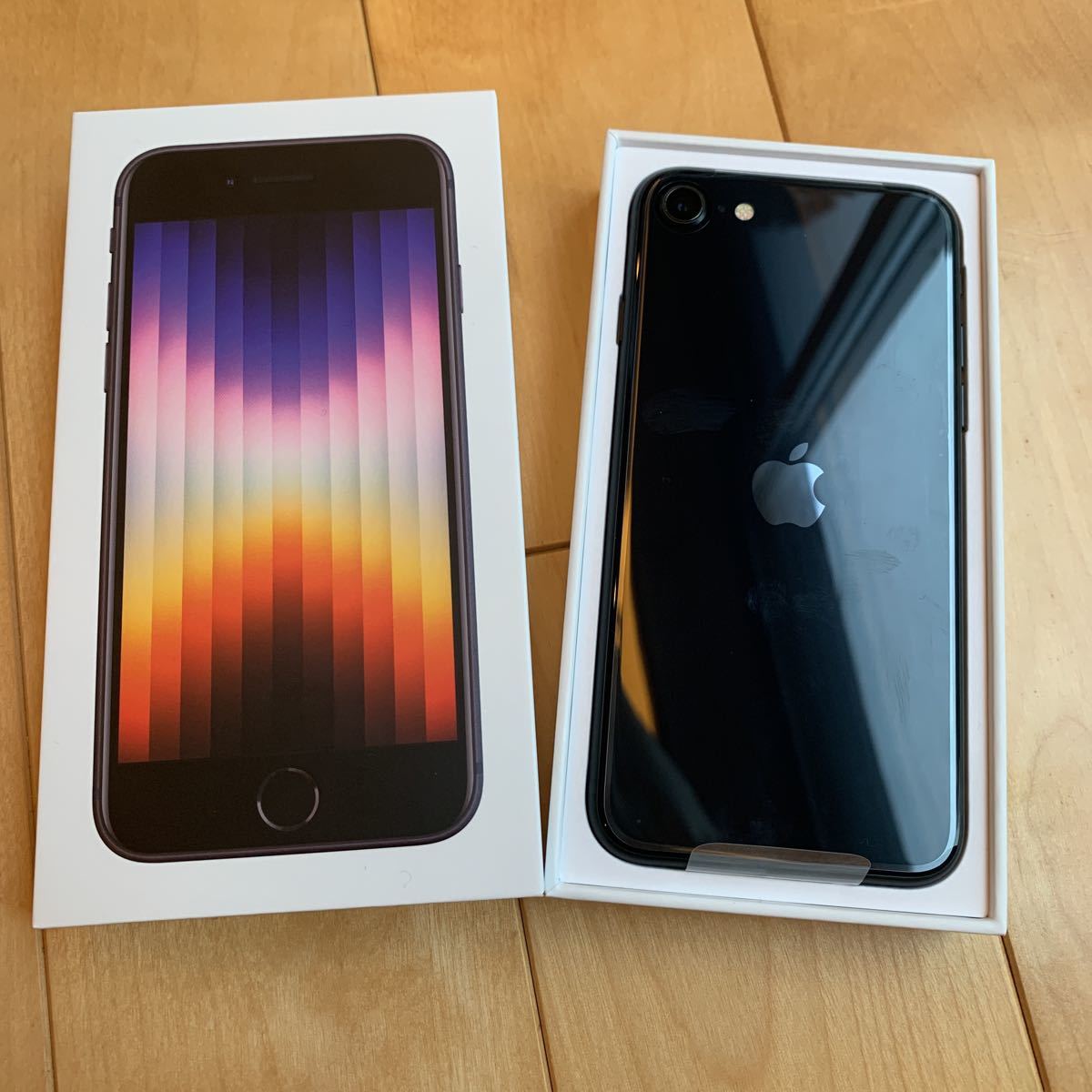 新品未使用 iPhone SE 第3世代 midnight 64GB